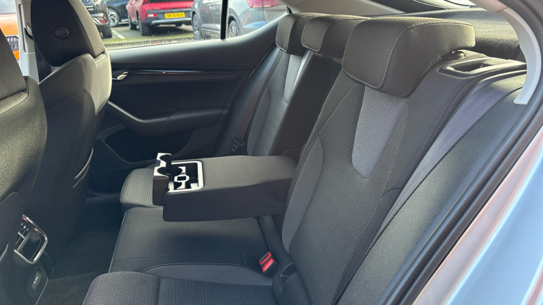 Skoda Octavia 1.4 TSI iV SE Technology DSG 5dr Hatchback